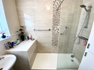 Shower Room/WC- click for photo gallery